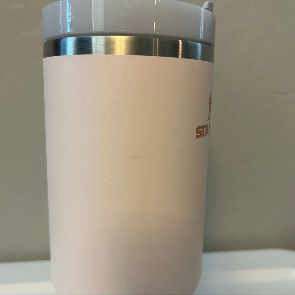 Stanley Rose Quartz Quencher H2O flowstate tumbler 40 oz Travel Mug with Handle - Picture 8 of 14